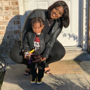 Meet your Posher, Nicole